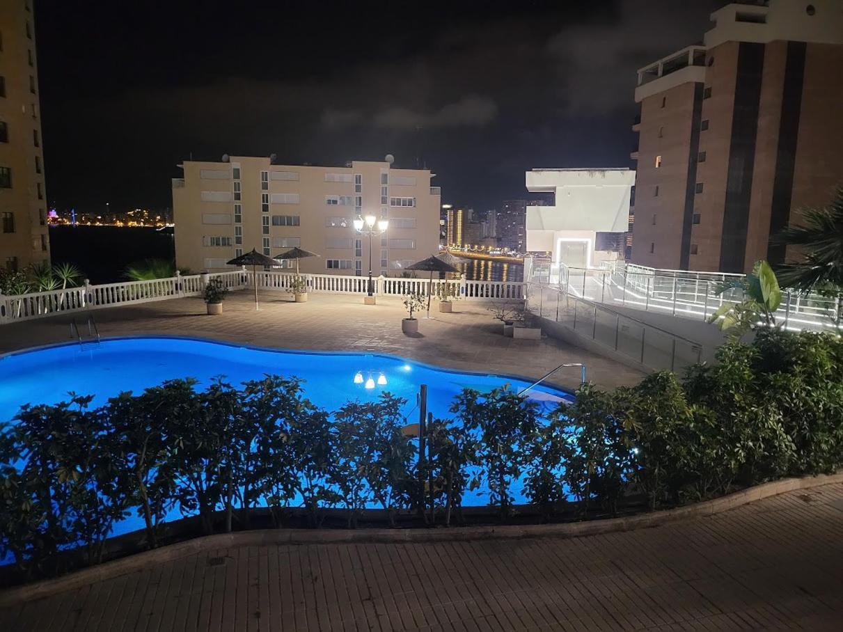 Trinisol II Private Apartments With Sea View Benidorm Esterno foto