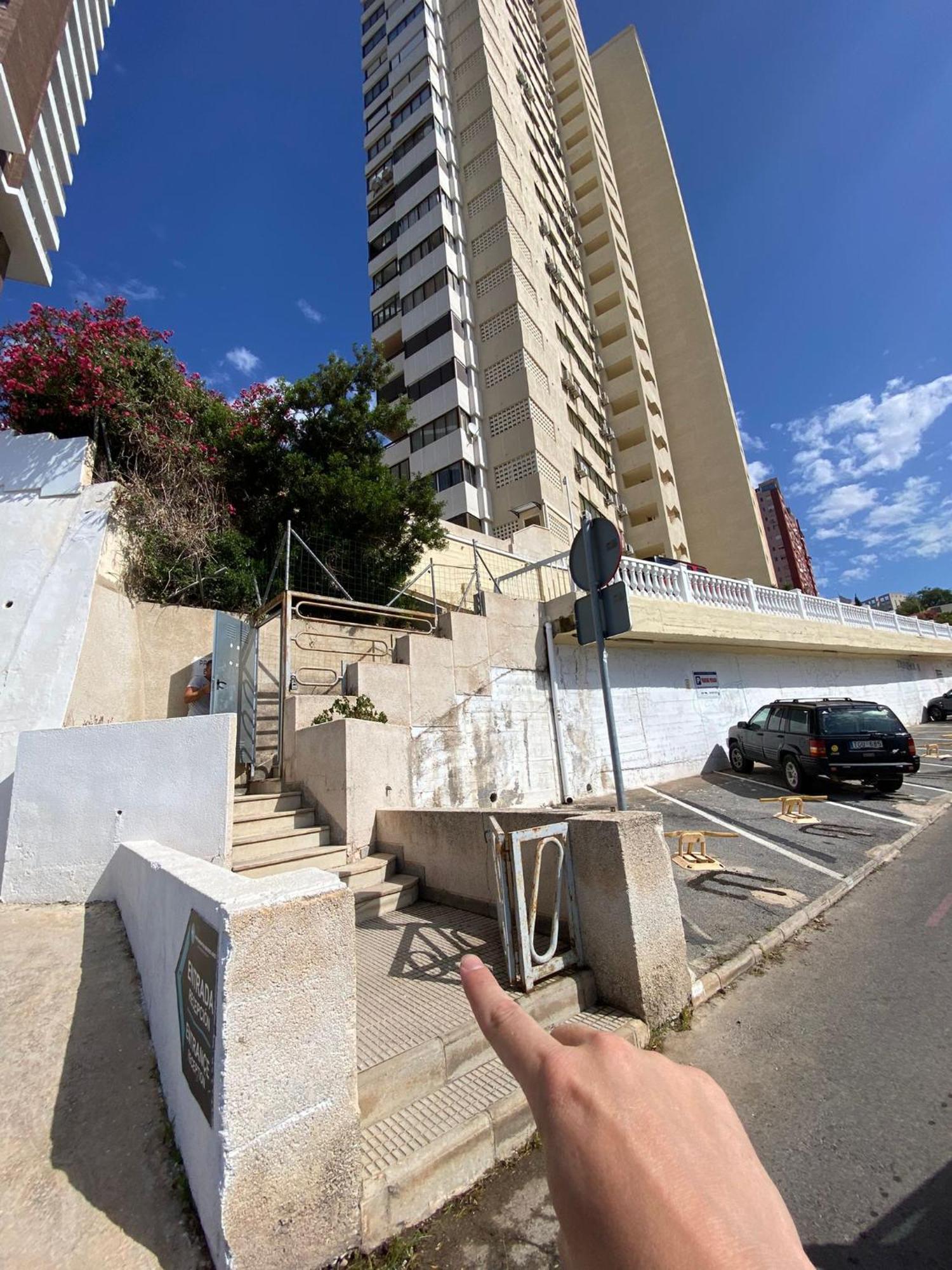 Trinisol II Private Apartments With Sea View Benidorm Esterno foto