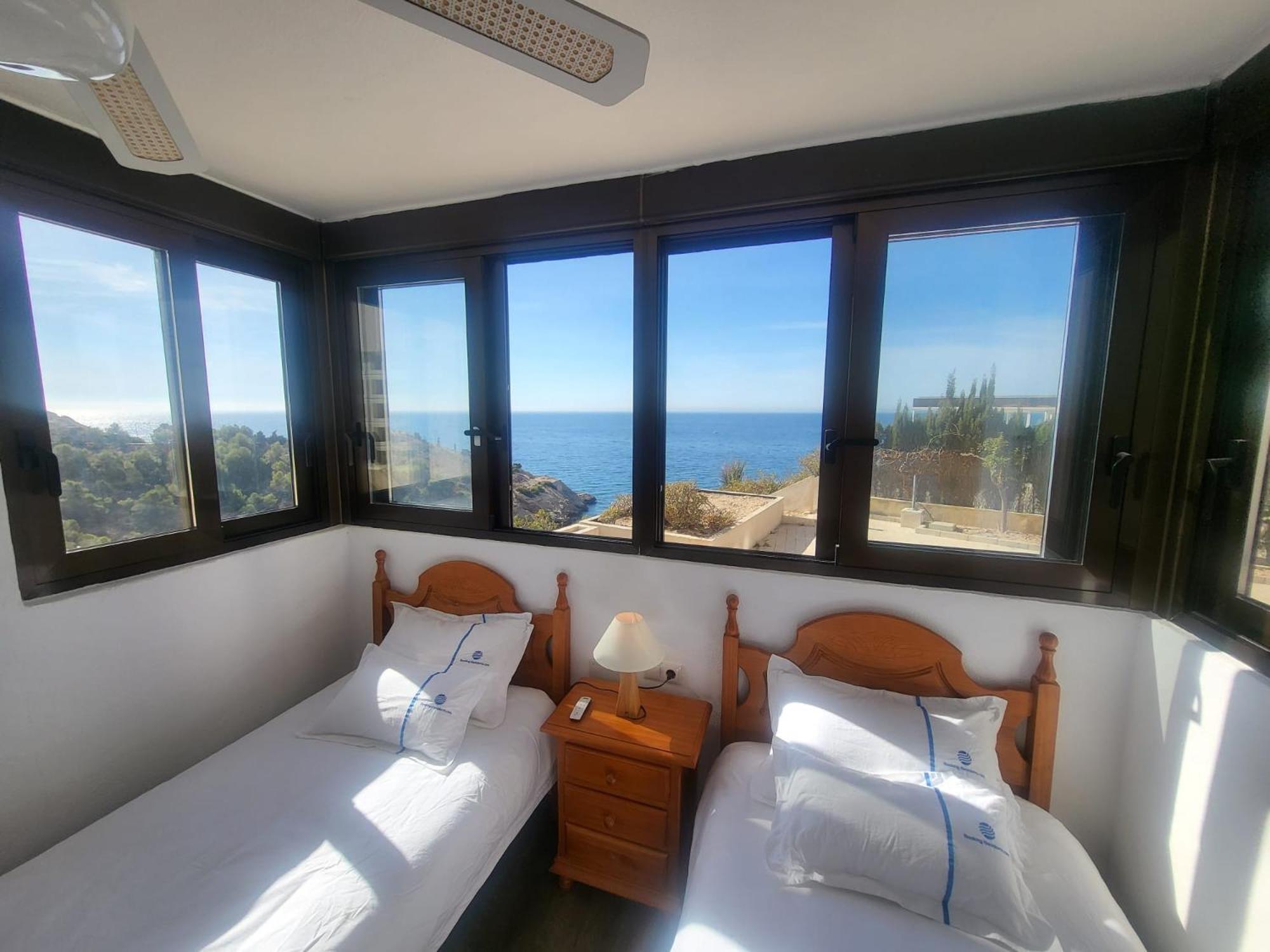 Trinisol II Private Apartments With Sea View Benidorm Esterno foto