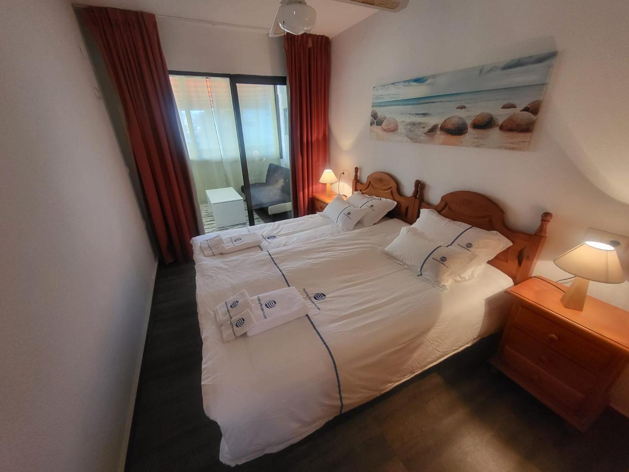 Trinisol II Private Apartments With Sea View Benidorm Esterno foto