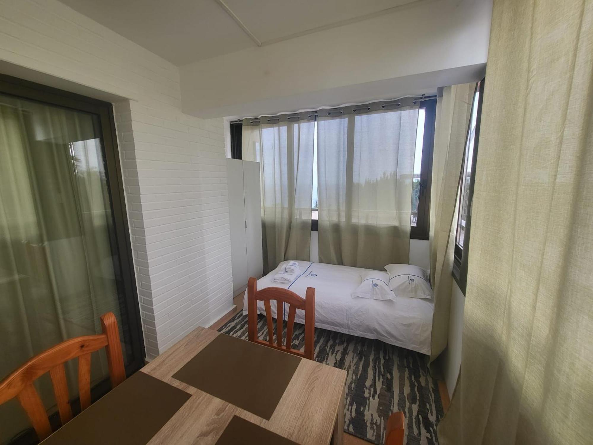 Trinisol II Private Apartments With Sea View Benidorm Esterno foto